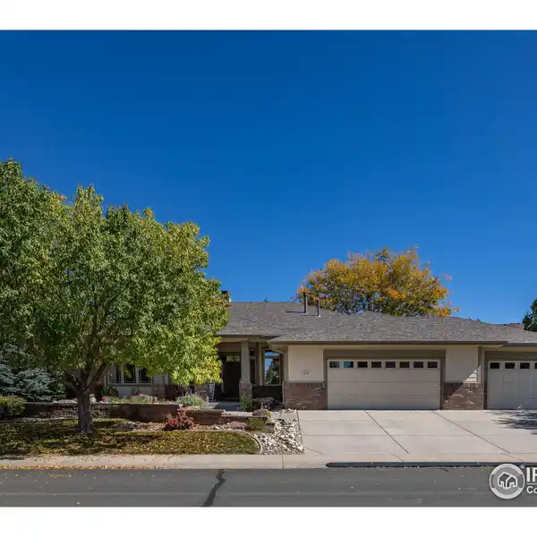 MOUNTAIN VIEW RANCH WITH TIMELESS CRAFTSMANSHIP