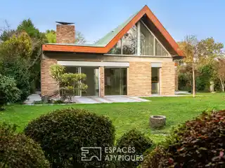 Architect-Designed House in Privileged Setting