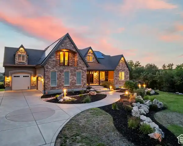 PEACEFUL LIFESTYLE PROPERTY