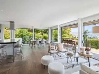 Horgen: Exclusive Garden Maisonette with Lake View and Terrace