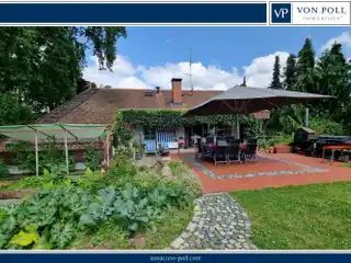Xxxl Class Family Property in Röthenbach