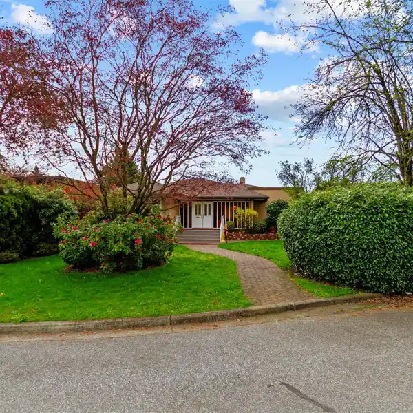 RARE OPPORTUNITY IN THE HEART OF SOUTH CAMBIE