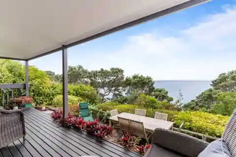 Stunning Sea-Side Haven