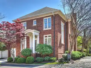 Beautifully Renovated End-unit Townhome