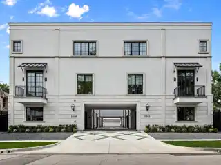 New Construction Condo in the Heart of Oak Lawn