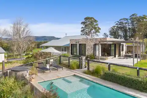 Kangaroo Valley Retreat with Panoramic Escarpment Views