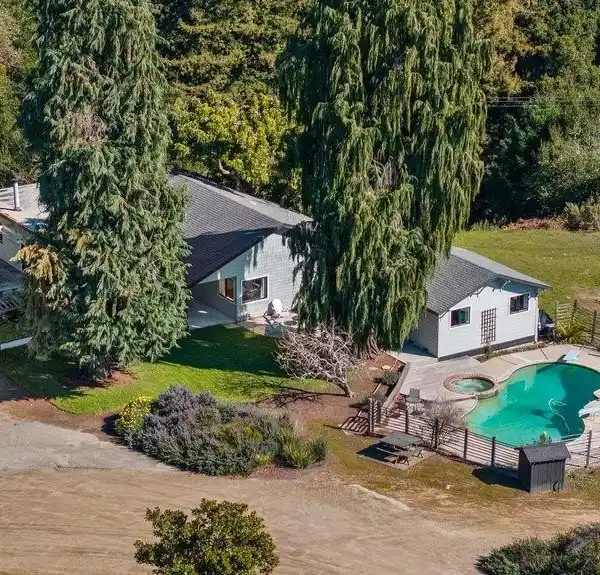 13-PLUS-ACRE RANCH IN A SUN-DRENCHED MEADOW
