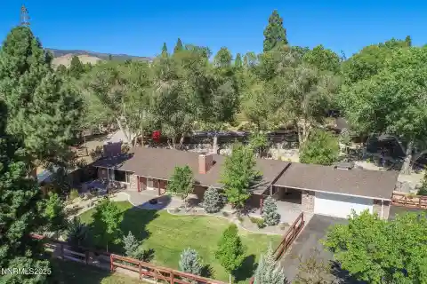 Beautifully Maintained 1957 Ranch-Style Home