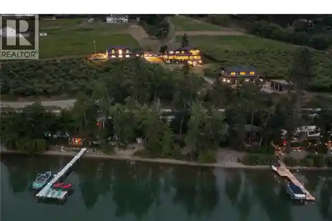 Extravagant Waterfront Estate