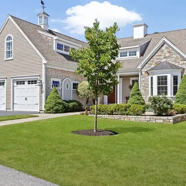 PRISTINE HOME ON A QUIET CUL-DE-SAC