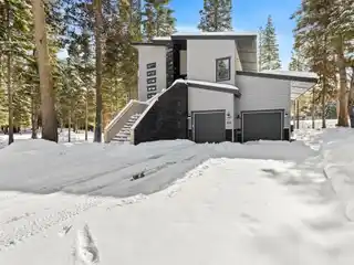 New Home on Rio Vista Pond