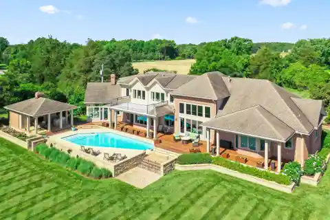 Fabulous Waterfront Opportunity