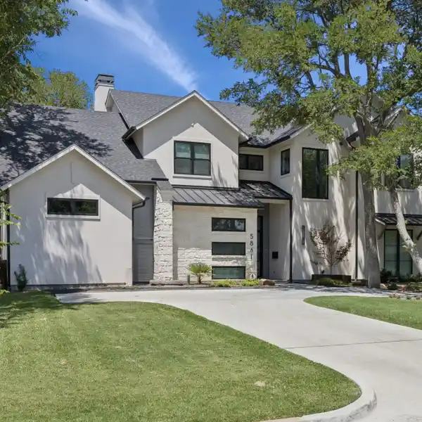 IMMACULATE HOME IN EXCLUSIVE MELSHIRE ESTATES