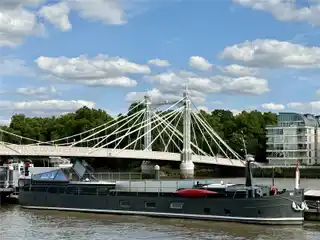 Incredible Riverboat at Cadogan Pier