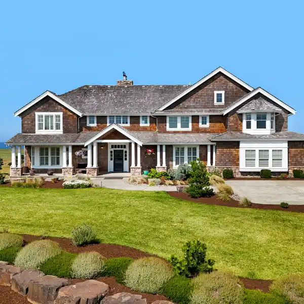 MAGNIFICENT COASTAL ESTATE