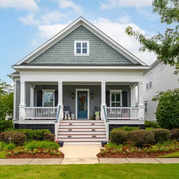 SOUTHERN-STYLE HOME IN DANIEL ISLAND SOUTH