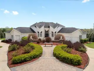 Contemporary Estate on Three-plus Private Acres