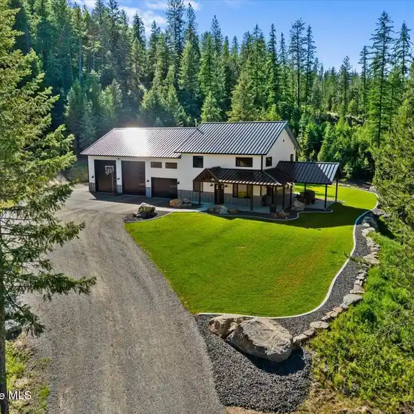PEACE AND PRIVACY ON FIVE ACRES