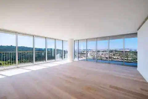 Four Bedroom Apartment Infinity Tower Building