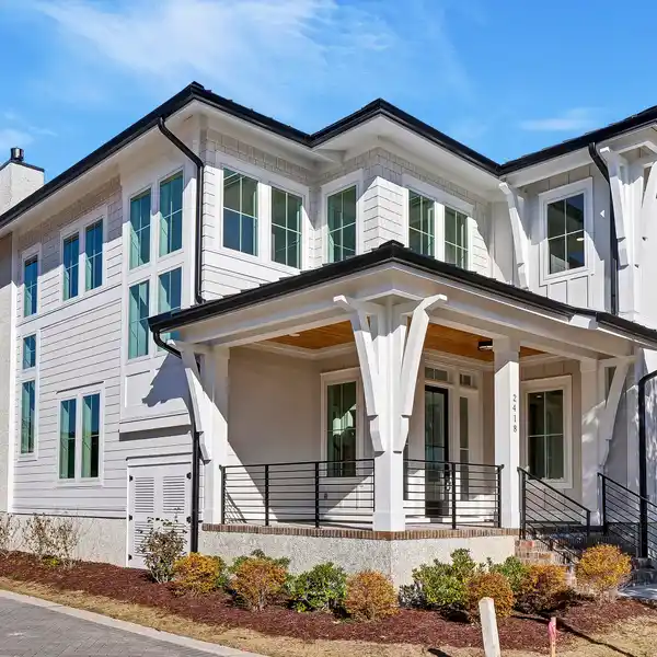 EXCLUSIVE NEW CUSTOM HOME