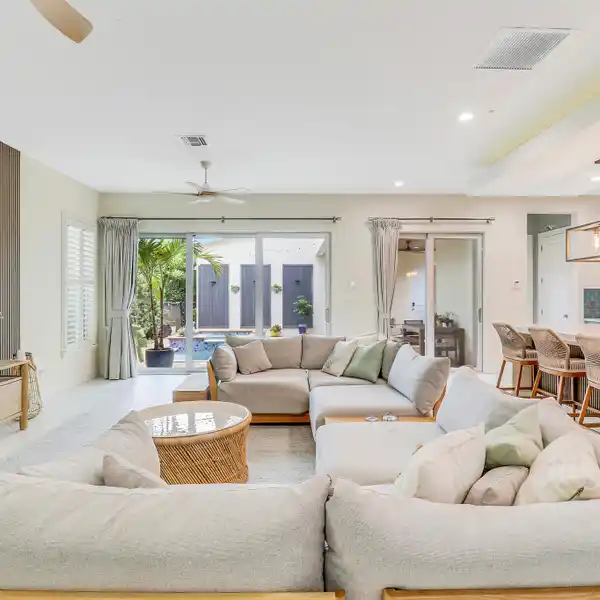 MOVE-IN READY STUNNER
