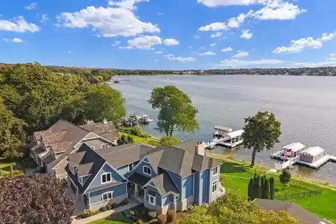 Lakefront Luxury Home with Sweeping Views
