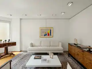 Sunlit Corner Gem on Fifth Avenue