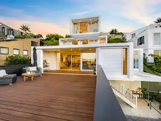 Sleek Design with Effortless Flow