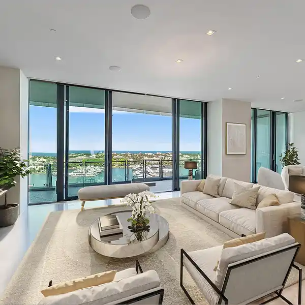 LUXURY LIVING AT THE BRISTOL