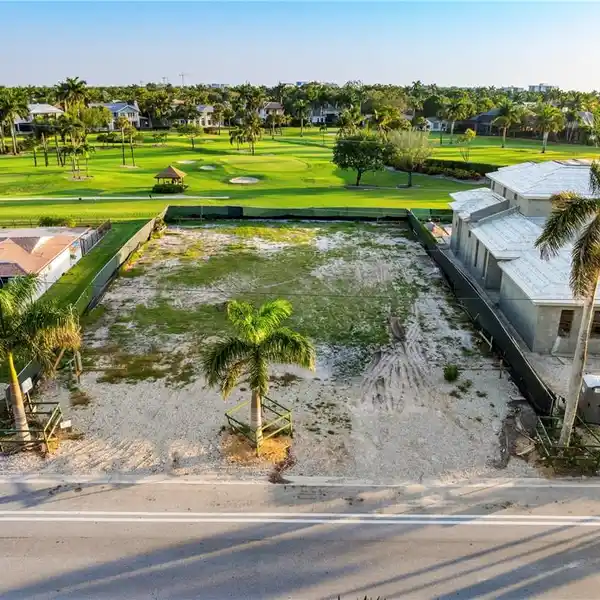 CREATE YOUR WORLD-CLASS LIVING EXPERIENCE