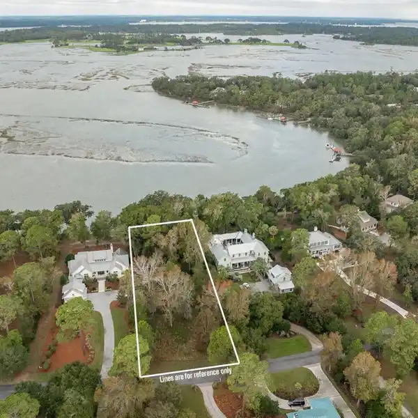 FABULOUS DEEP WATER HOME SITE