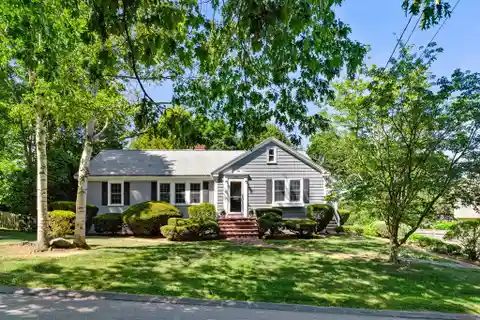 Charming Ranch Near Downtown