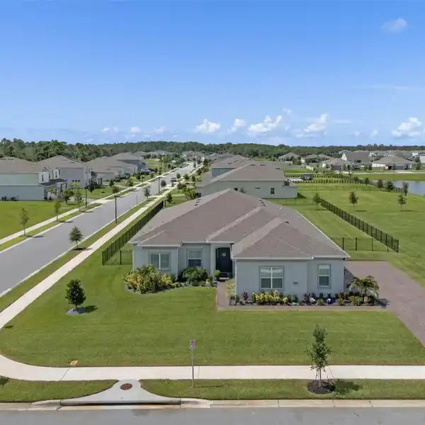LUXURY LIVING IN SUNSET PRESERVE
