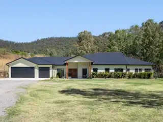 Spacious Modern Sanctuary