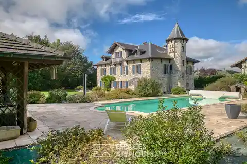 Grand Country Retreat with Endless Potential