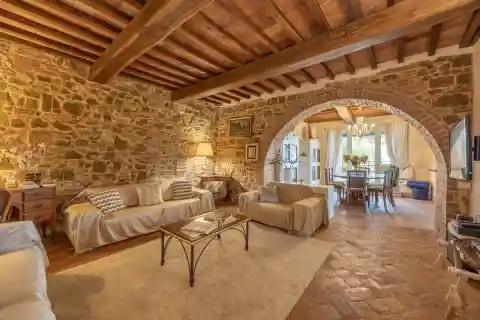 Charming Farmhouse in a Picturesque Setting