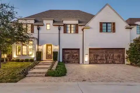 Impressive Home in Crestway Forest Estates