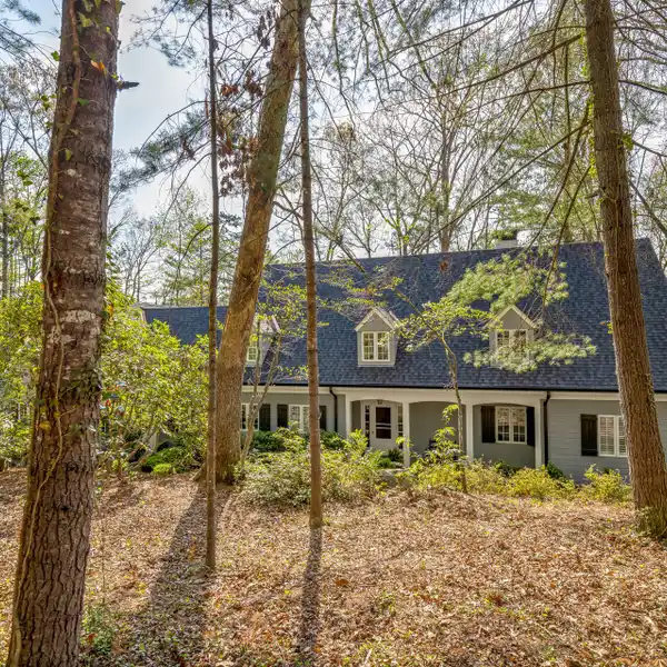 STYLISH TRADITIONAL HOME BY FAMED ARCHITECT HENRY GAINES