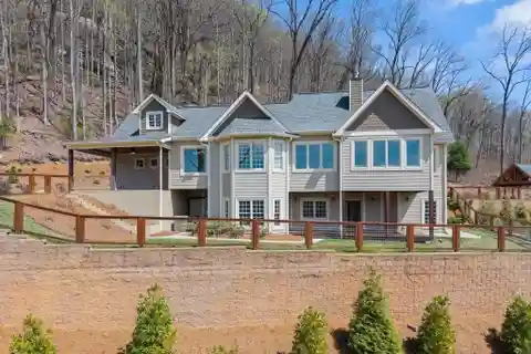 Breathtaking 16-Acre Homestead