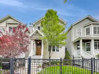 Thoughtfully Designed Roscoe Village Home