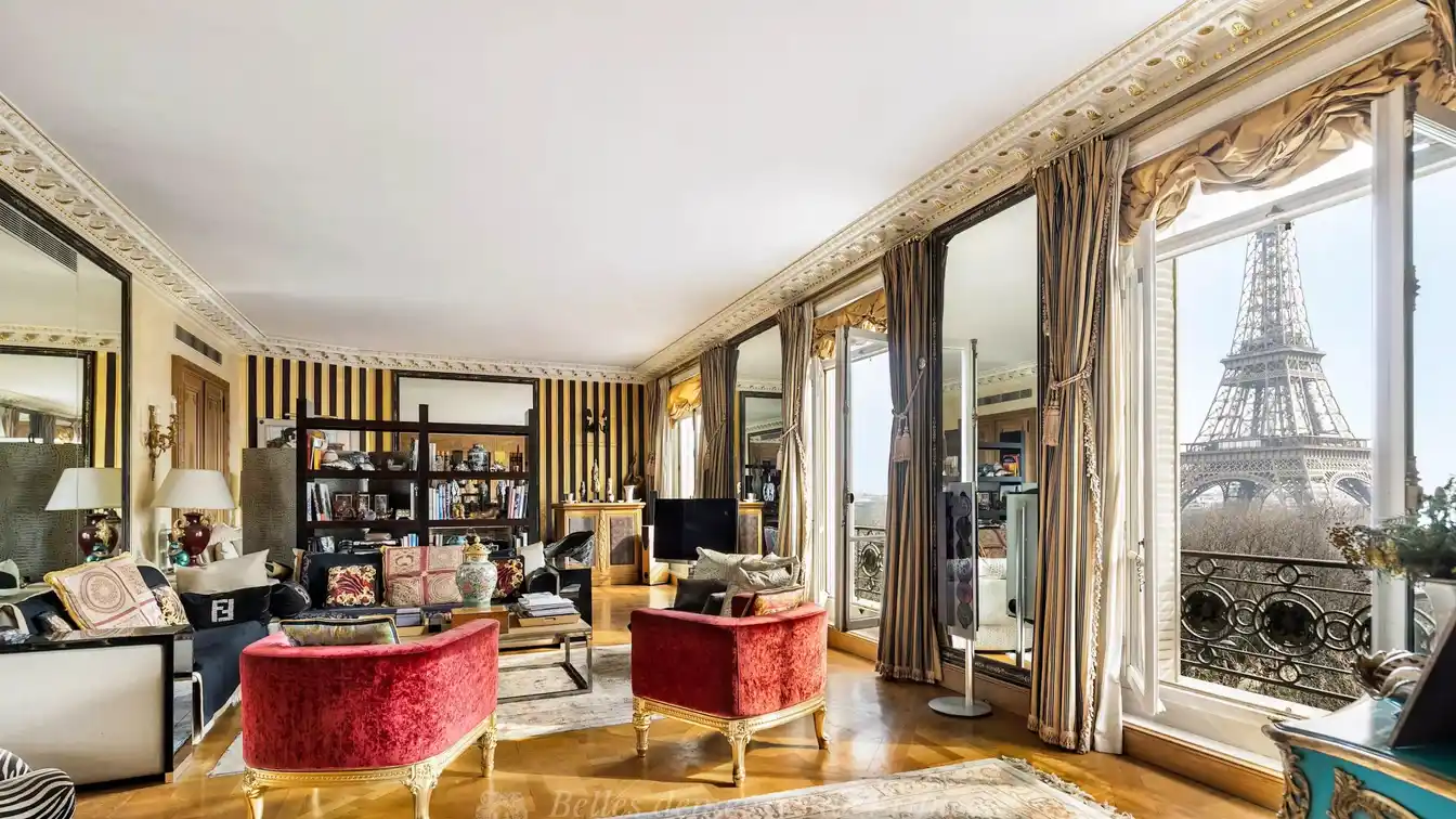 Rare Elegance and Exceptional Views