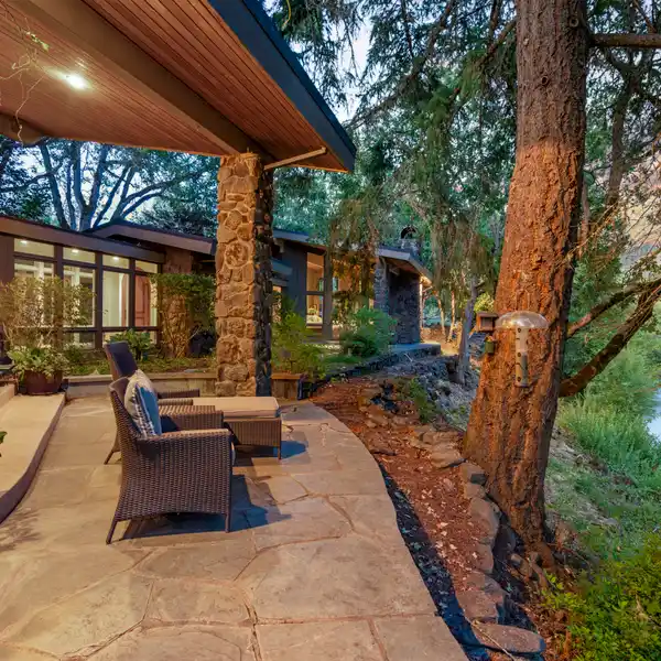 RARE 40 ACRE ESTATE ABOVE BIG BUTTE CREEK