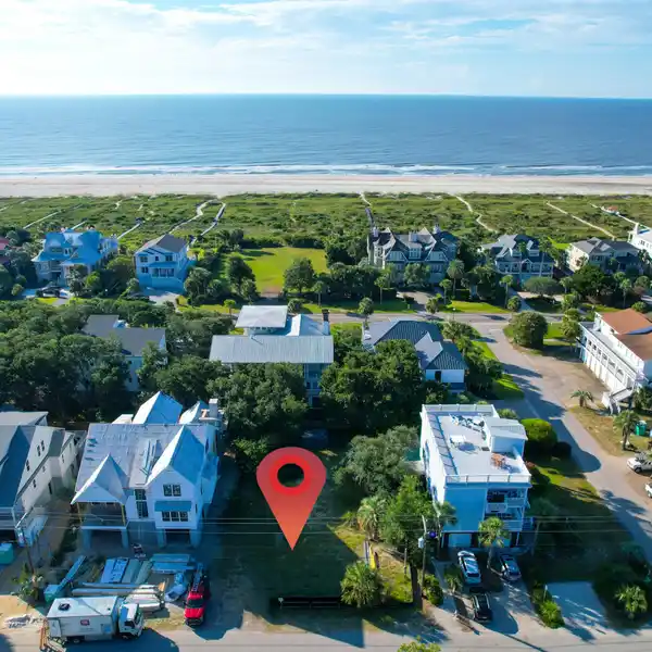 LUXURY COASTAL LIVING ON THE ISLE OF PALMS