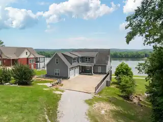 Peaceful River Living