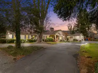 Distinguished Ranch-style Estate
