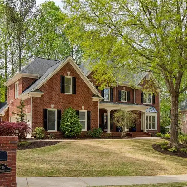 METICULOUSLY MAINTAINED GLEN ABBEY GEM
