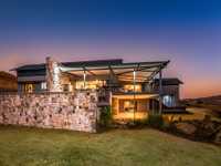 STUNNING ARCHITECTURALLY DESIGNED SPLIT LEVEL HOME