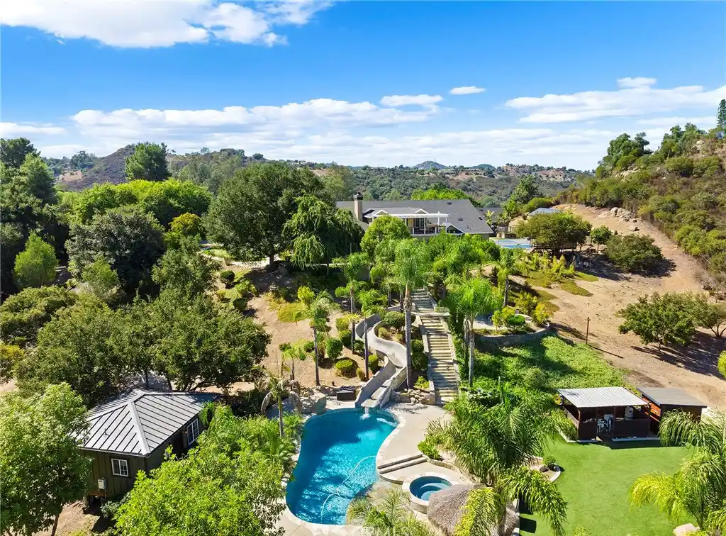 Spectacular Resort-style Estate
