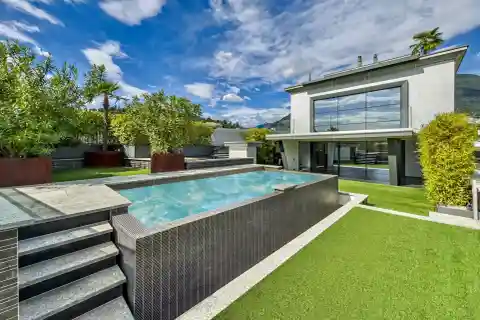 Luxurious Triplex Penthouse