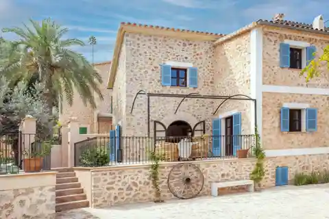 Charming Townhouse Nestled in the Spectacular Landscape of the Tramuntana Mountains